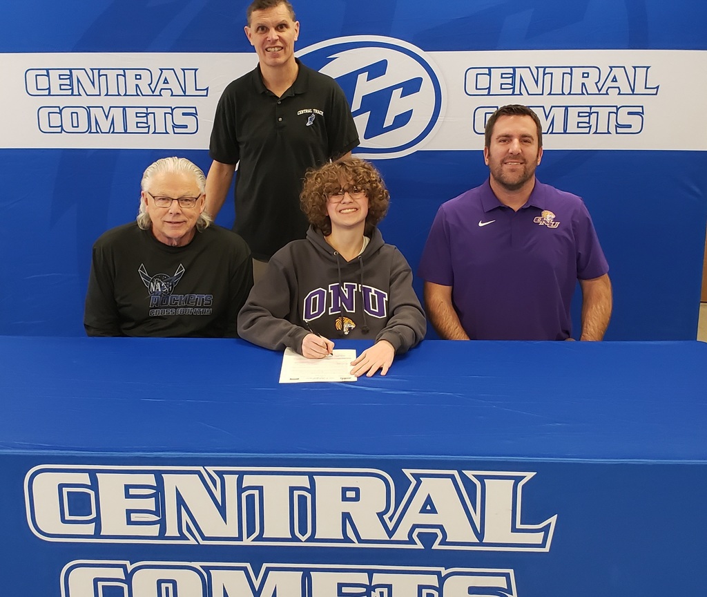 Hunter Davis signs with ONU to continue running Cross Country and Track